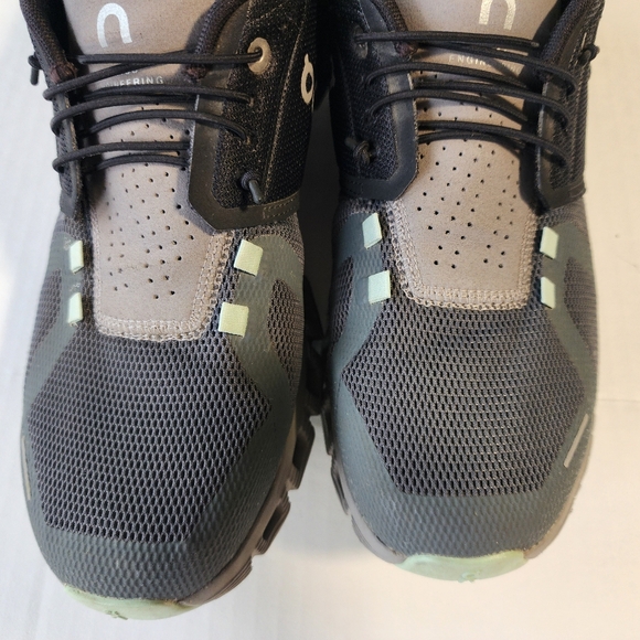 ON Running Cloud 5, Black Lead, Women Size 11 - Picture 10 of 16